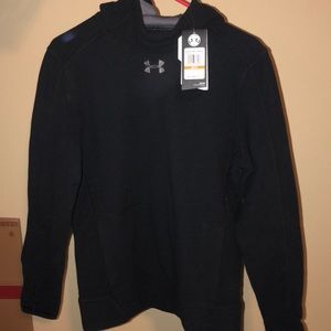 small under armor black hoodie